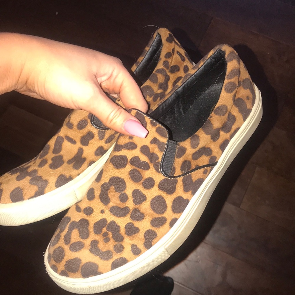 Leopard Print Slip-on Shoes